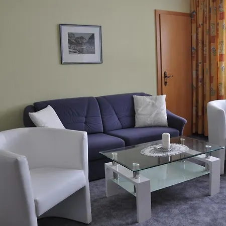 Neuwirth Apartment *