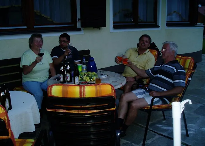 公寓 Neuwirth 普鲁格恩